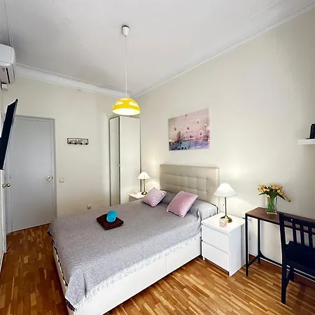 Aribau Bed & Breakfast